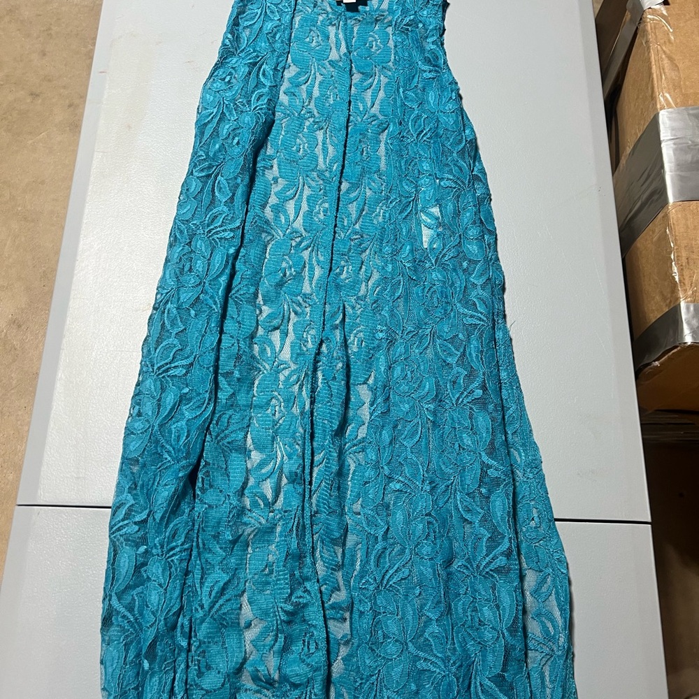 Teal Lace Long Sleeveless Duster